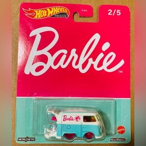 Hot Wheels Premium Barbie Kool Kombi